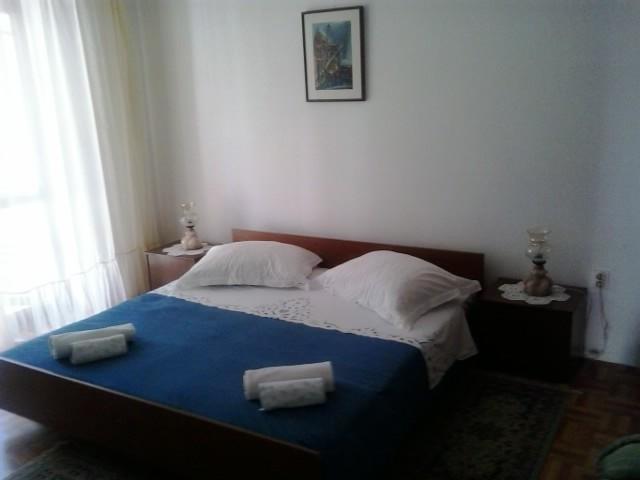 Hrastic Apartment