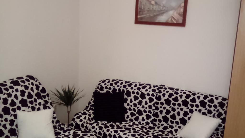 Hrastic Apartment
